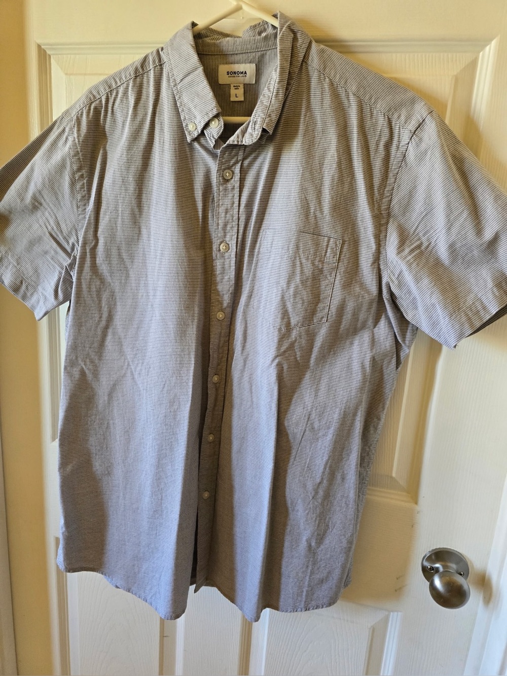 Sonoma Men's Light Blue Short-Sleeve Button-Down Striped Shirt